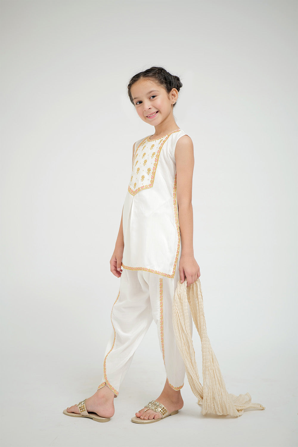 KDD-02646 | White and Gold | Formal 3 Piece Suit | Grip Viscose