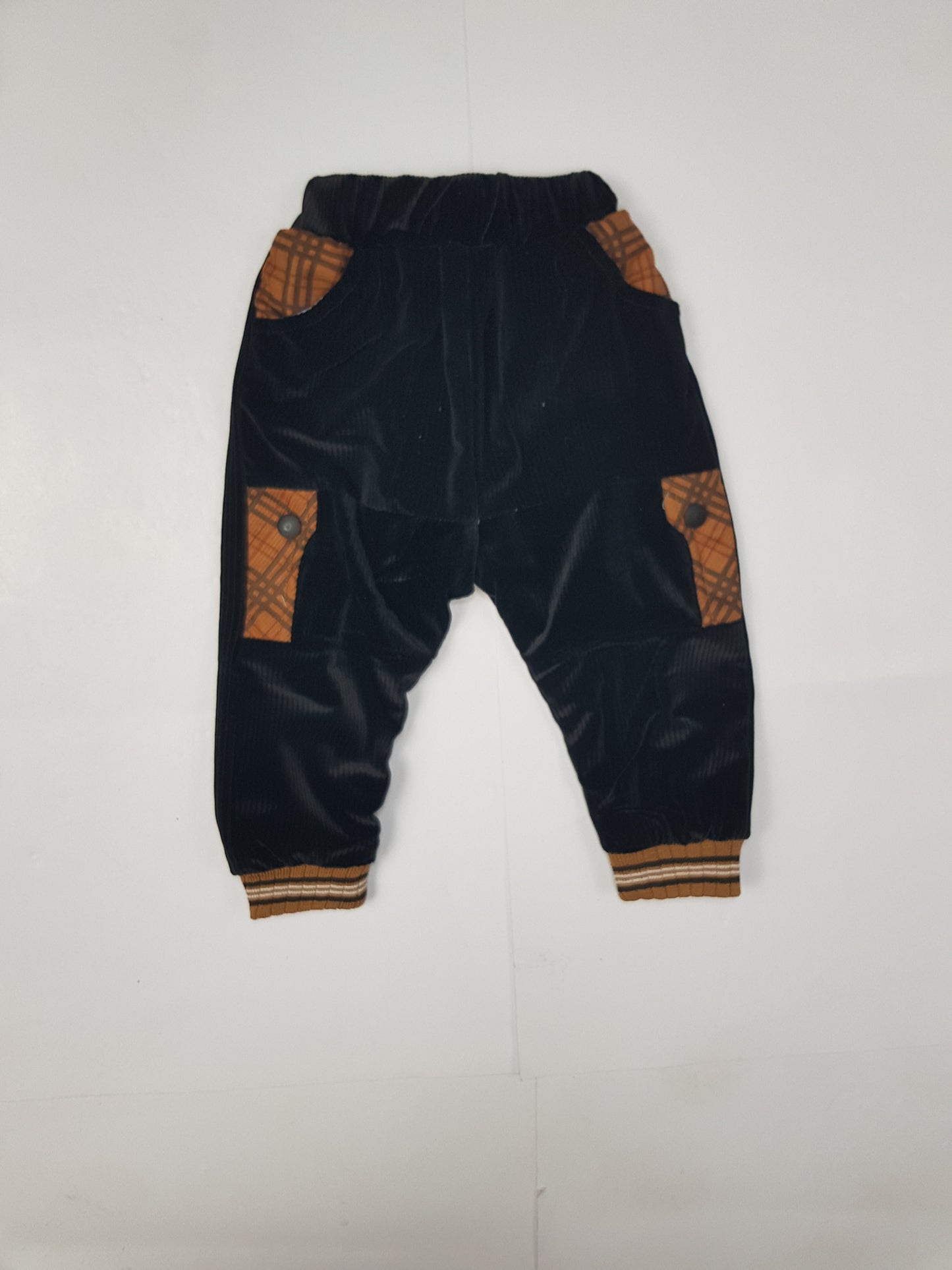 Winter Check Hoodie and Jogger Set for Boys - Warm Velour Fabric Outfit